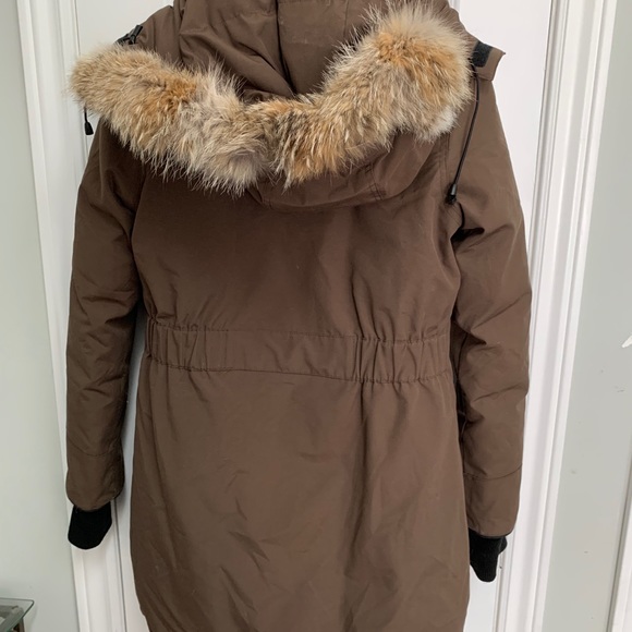 Like New!!! Canada Goose Coat XS - Picture 2 of 8
